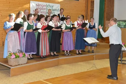 The Vorau Choir signing at the Descrict Singin event in 2017.